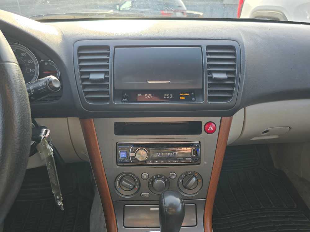 Thumbnail: 2005 Subaru Outback - 12