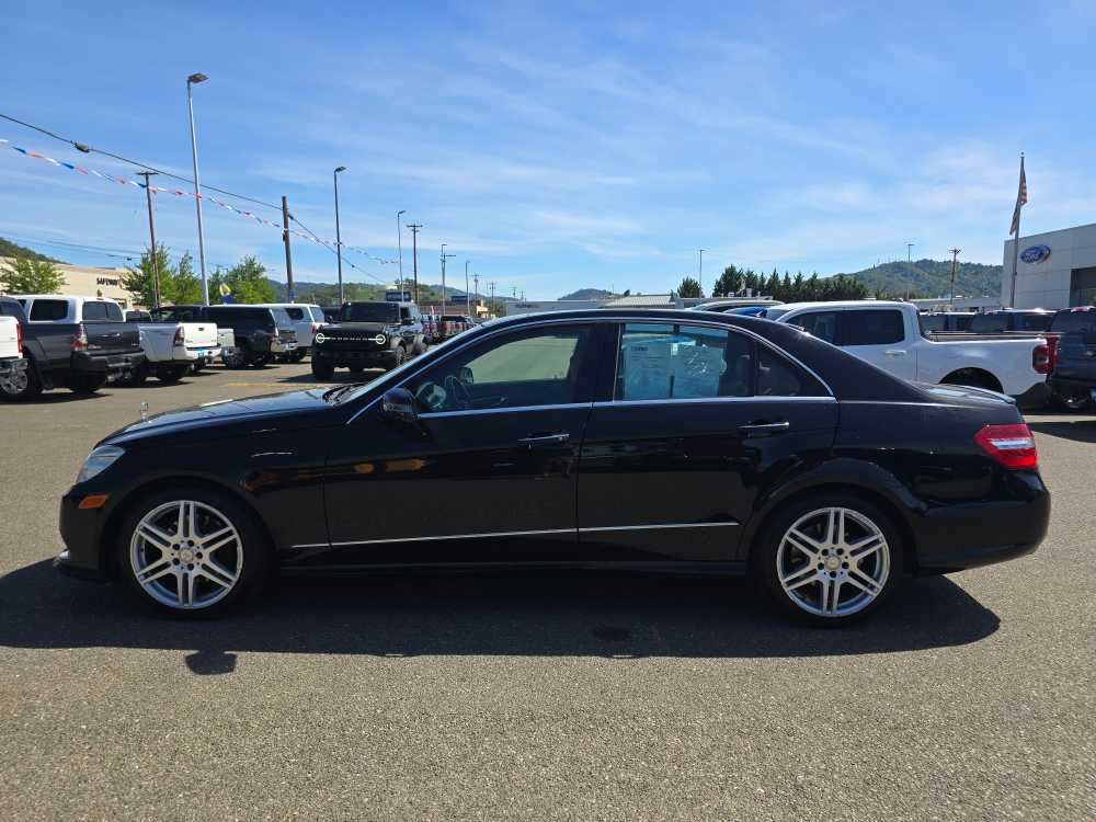 Thumbnail: 2010 Mercedes-Benz E-Class - 2