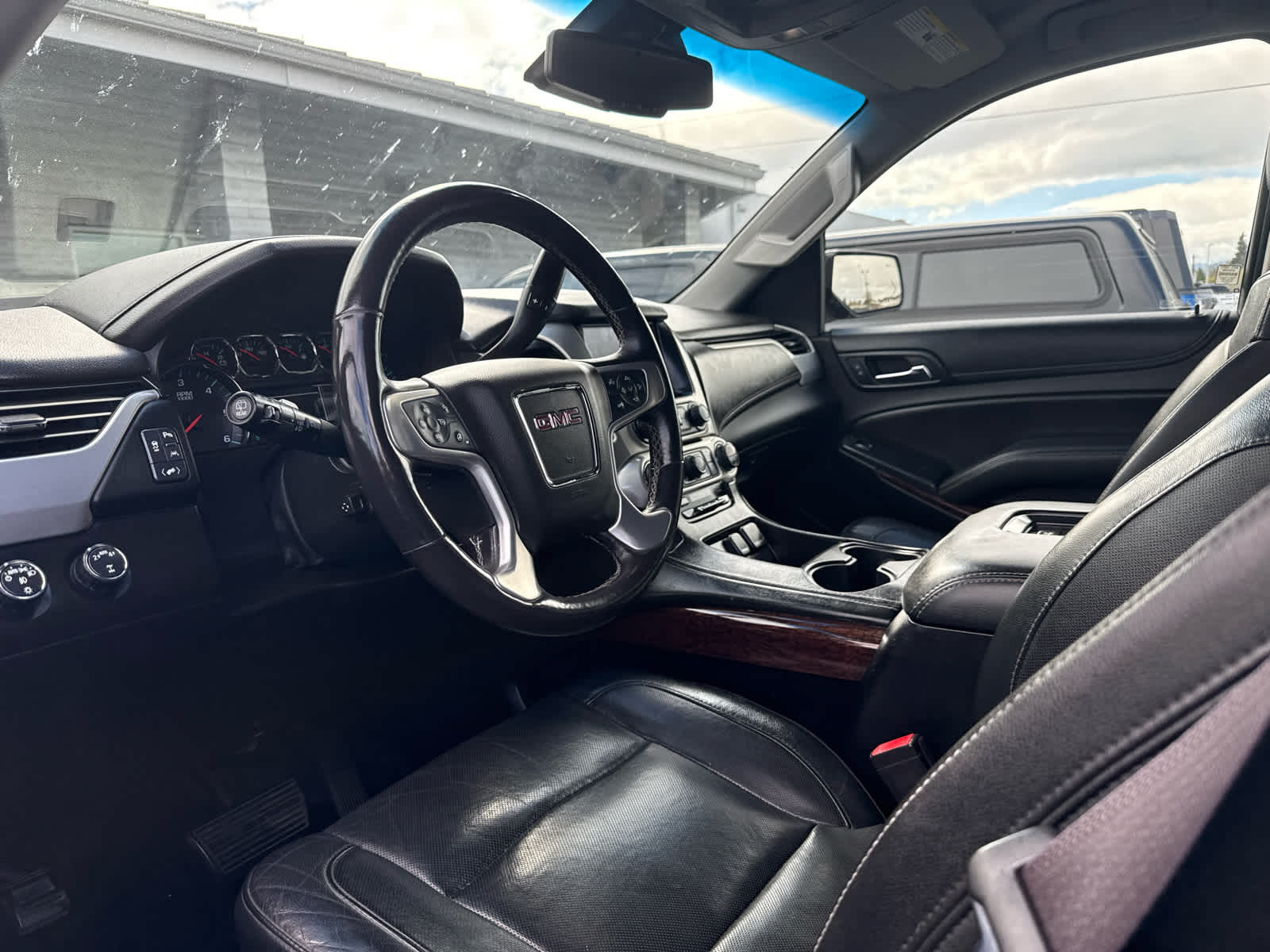 Thumbnail: 2017 GMC Yukon - 9