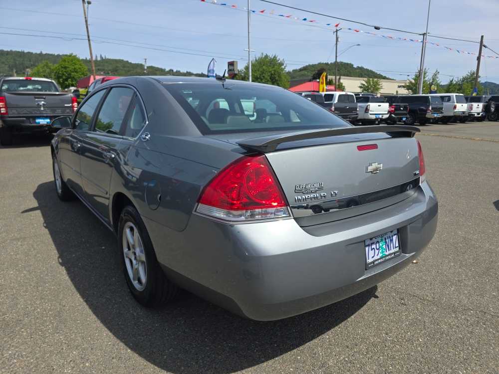 Thumbnail: 2008 Chevrolet Impala - 16