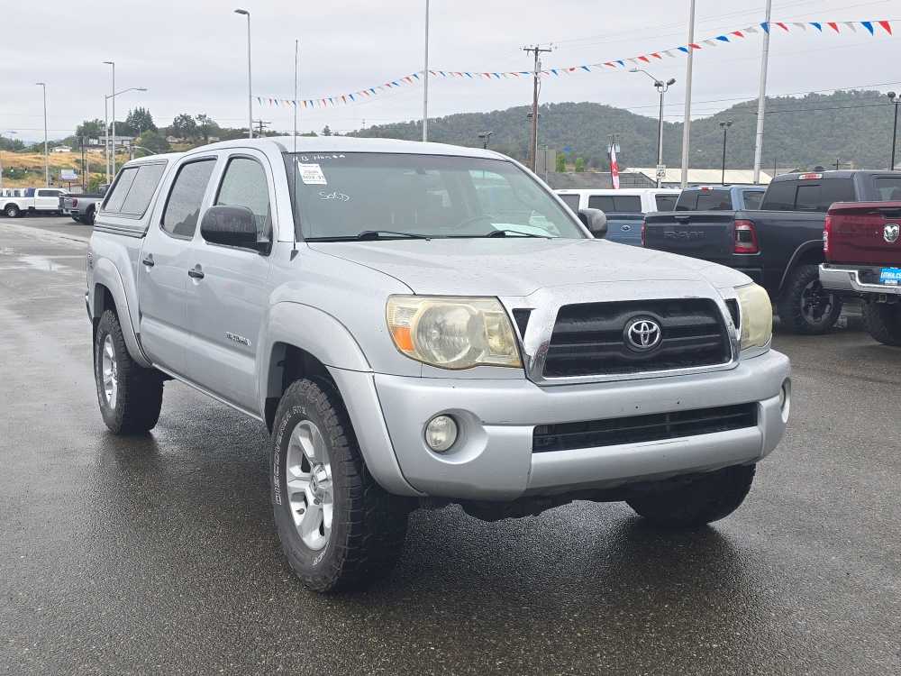 Thumbnail: 2006 Toyota Tacoma - 11