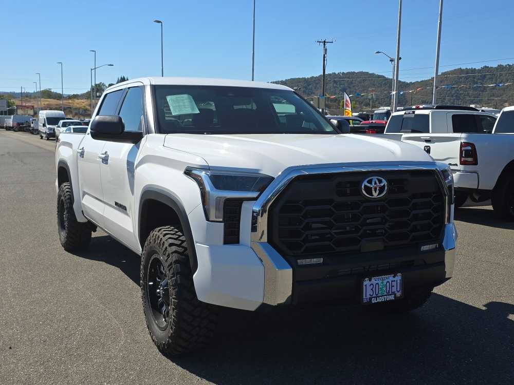 Thumbnail: 2025 Toyota Tundra - 4