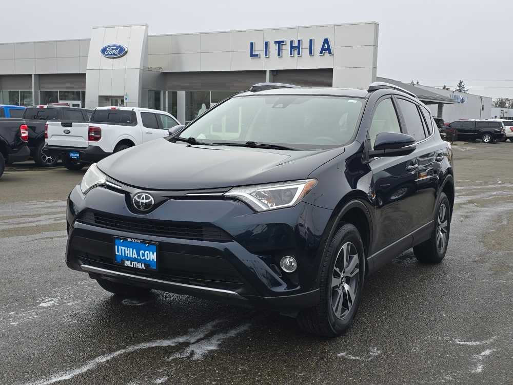 Thumbnail: 2018 Toyota RAV4 - 1