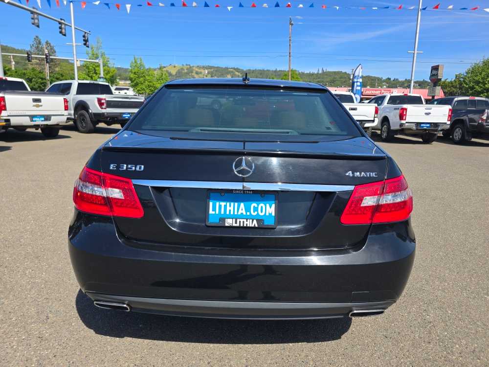 Thumbnail: 2010 Mercedes-Benz E-Class - 4
