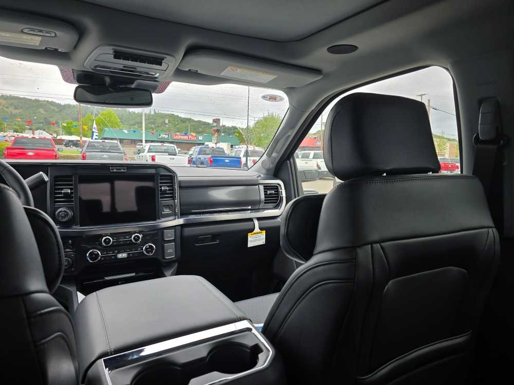 Thumbnail: 2025 Ford F-250 - 14