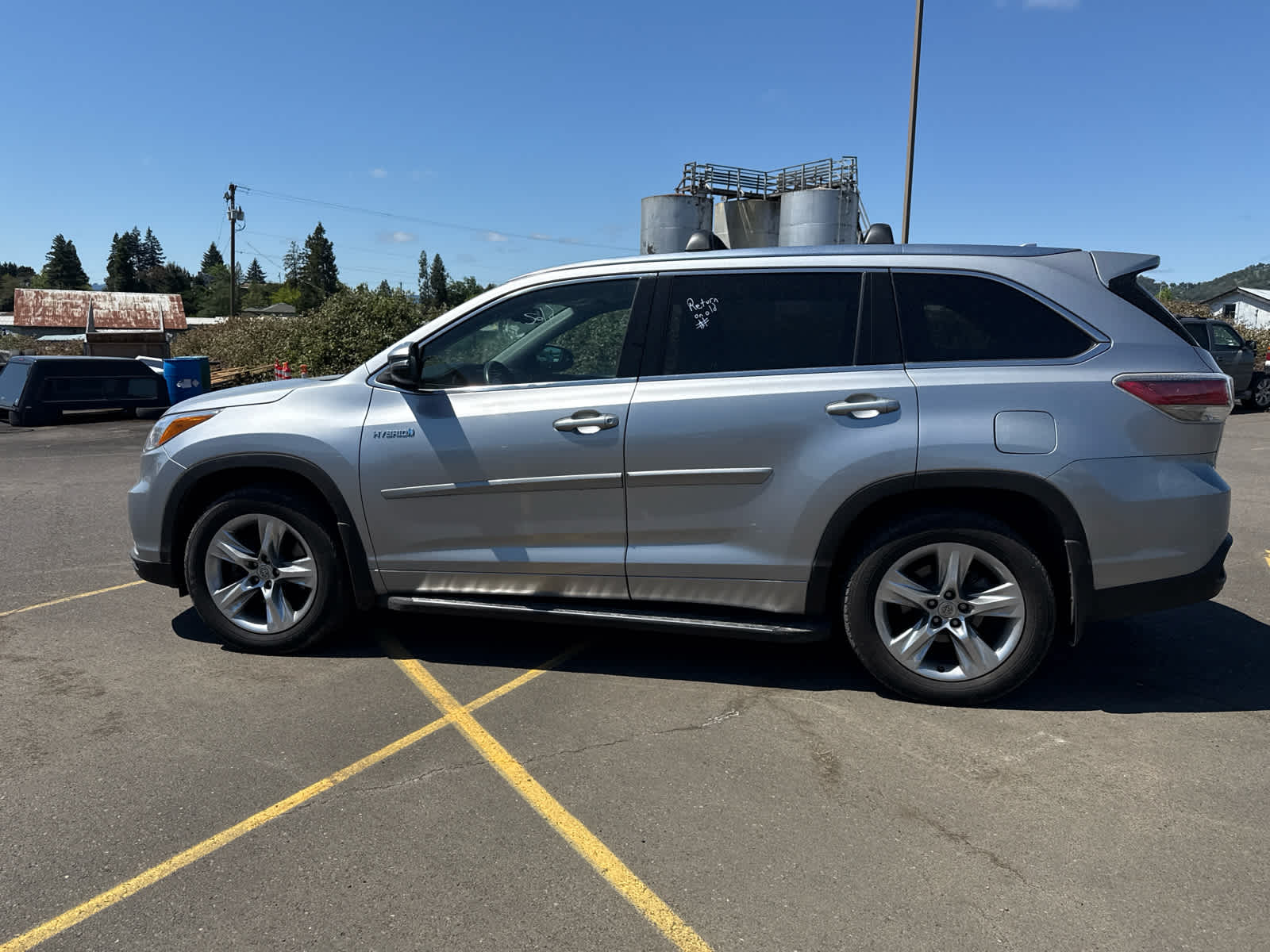 Thumbnail: 2015 Toyota Highlander - 2