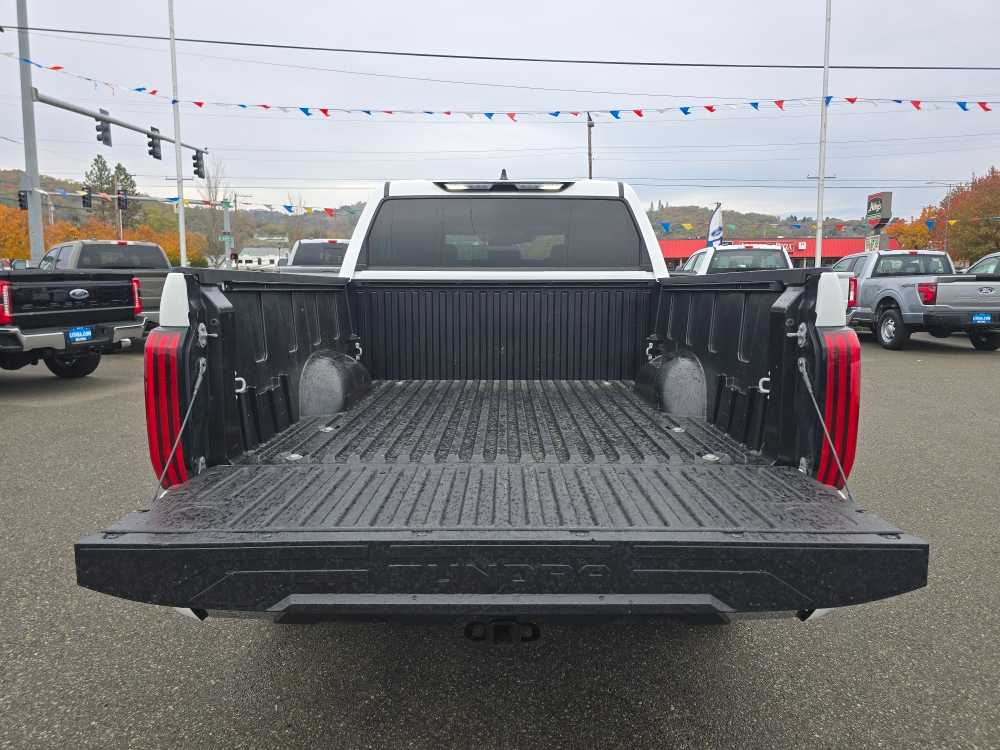 Thumbnail: 2022 Toyota Tundra - 19