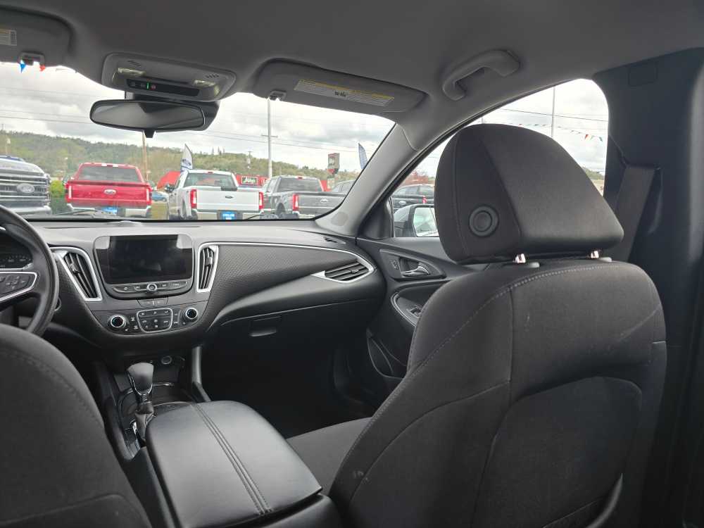 Thumbnail: 2024 Chevrolet Malibu - 14