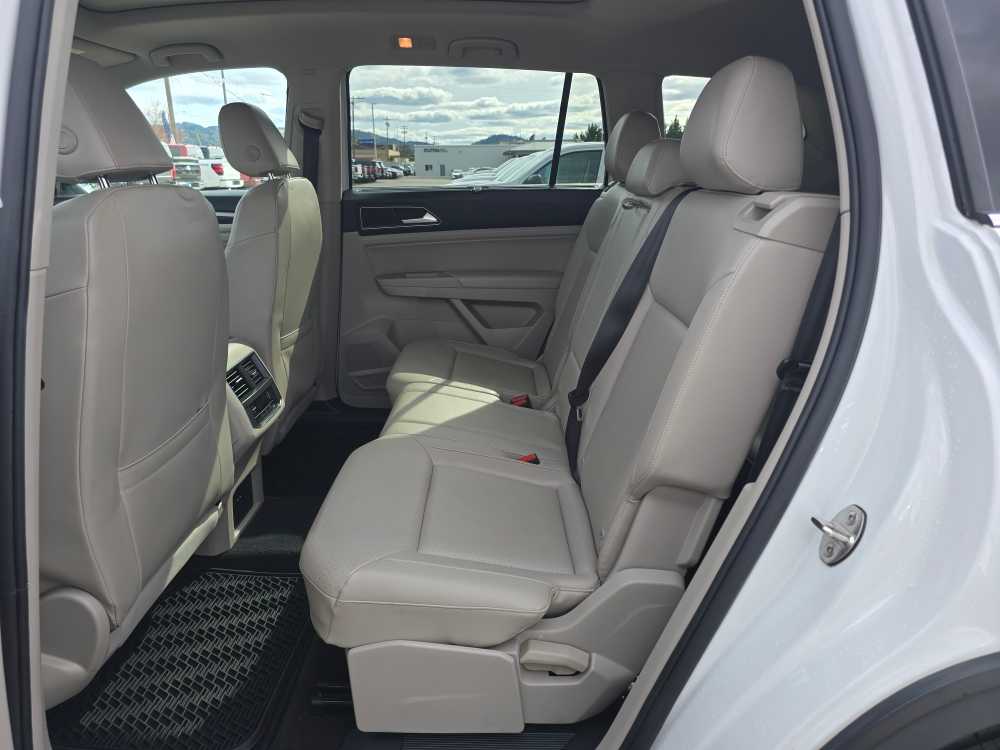 Thumbnail: 2018 Volkswagen Atlas - 16