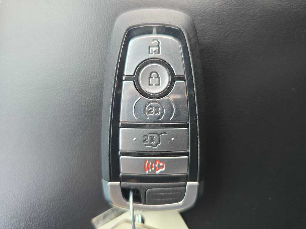 Thumbnail: 2020 Ford Explorer - 22