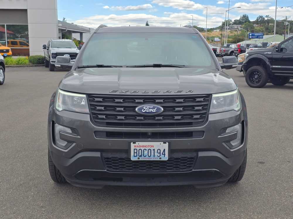 Thumbnail: 2017 Ford Explorer - 4