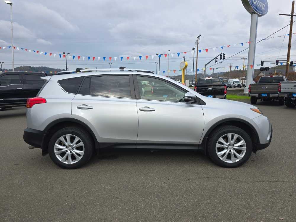 Thumbnail: 2015 Toyota RAV4 - 6