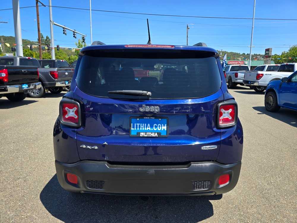 Thumbnail: 2017 Jeep Renegade - 4