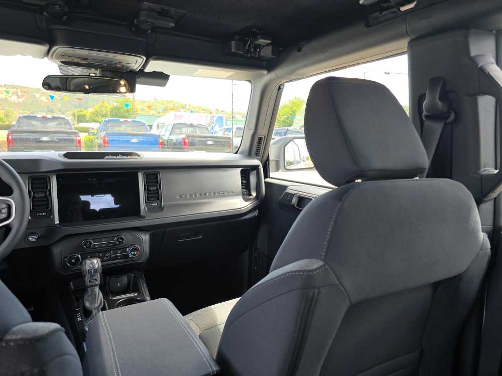 Thumbnail: 2025 Ford Bronco - 14