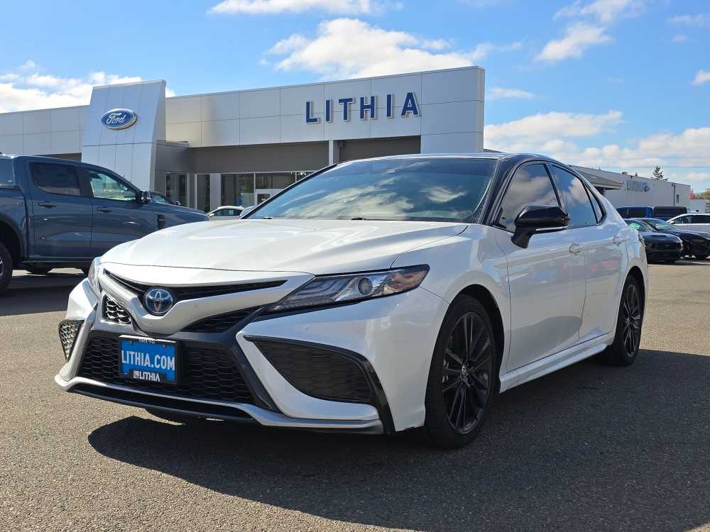 Thumbnail: 2022 Toyota Camry - 1