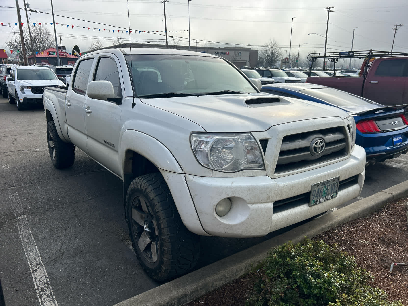 Thumbnail: 2010 Toyota Tacoma - 4