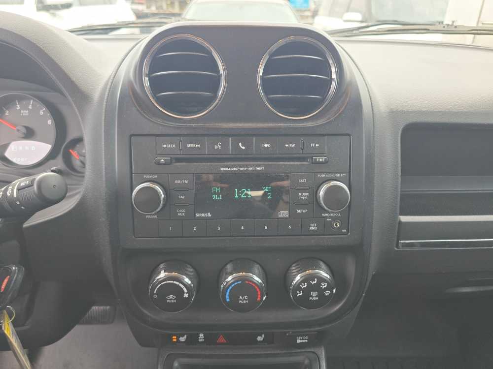 Thumbnail: 2013 Jeep Patriot - 13