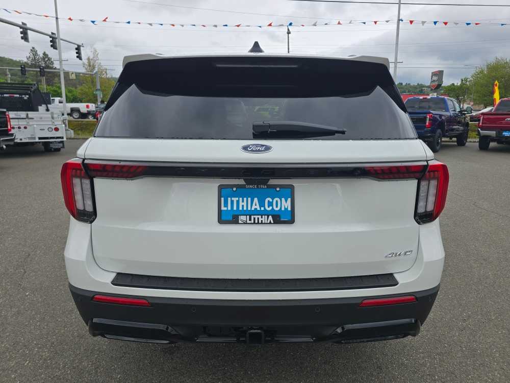 Thumbnail: 2026 Ford Explorer - 4