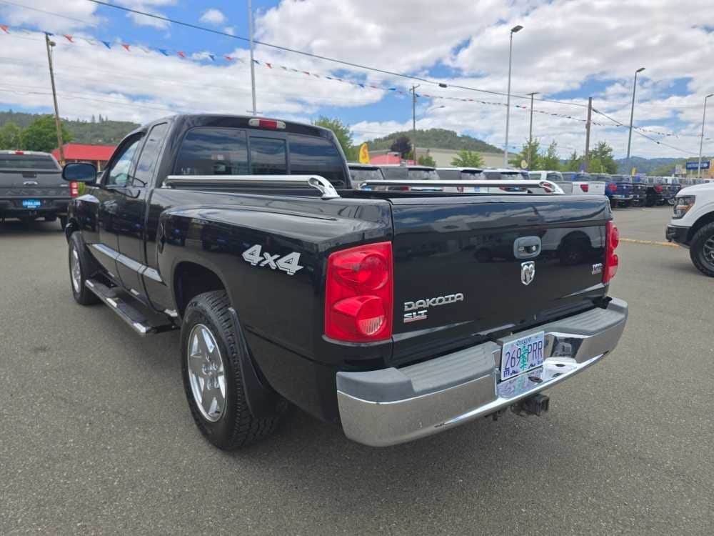 Thumbnail: 2006 Dodge Dakota - 2