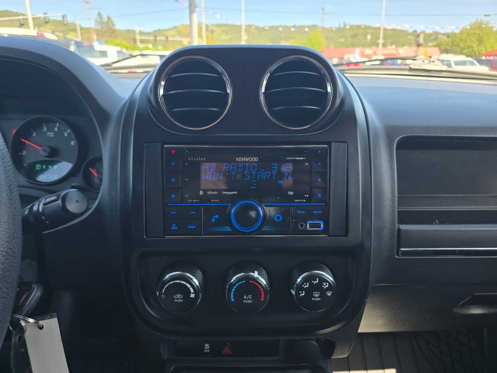 Thumbnail: 2011 Jeep Compass - 13