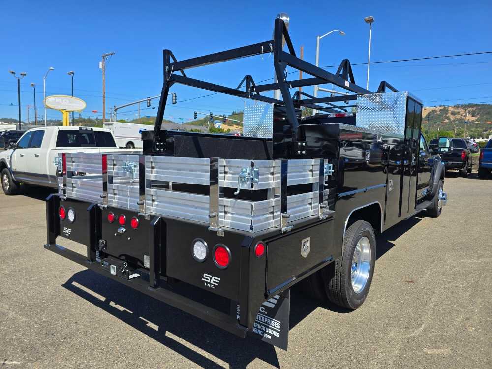 Thumbnail: 2025 Ford F-450 - 5