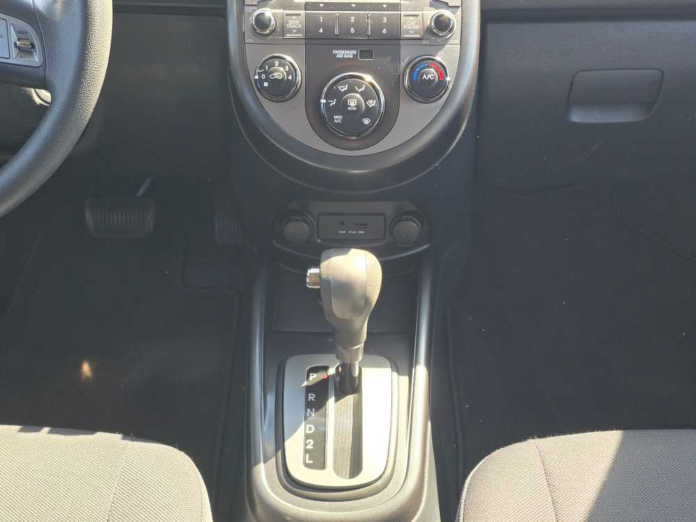 Thumbnail: 2010 Kia Soul - 14