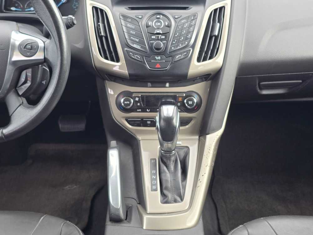 Thumbnail: 2012 Ford Focus - 14