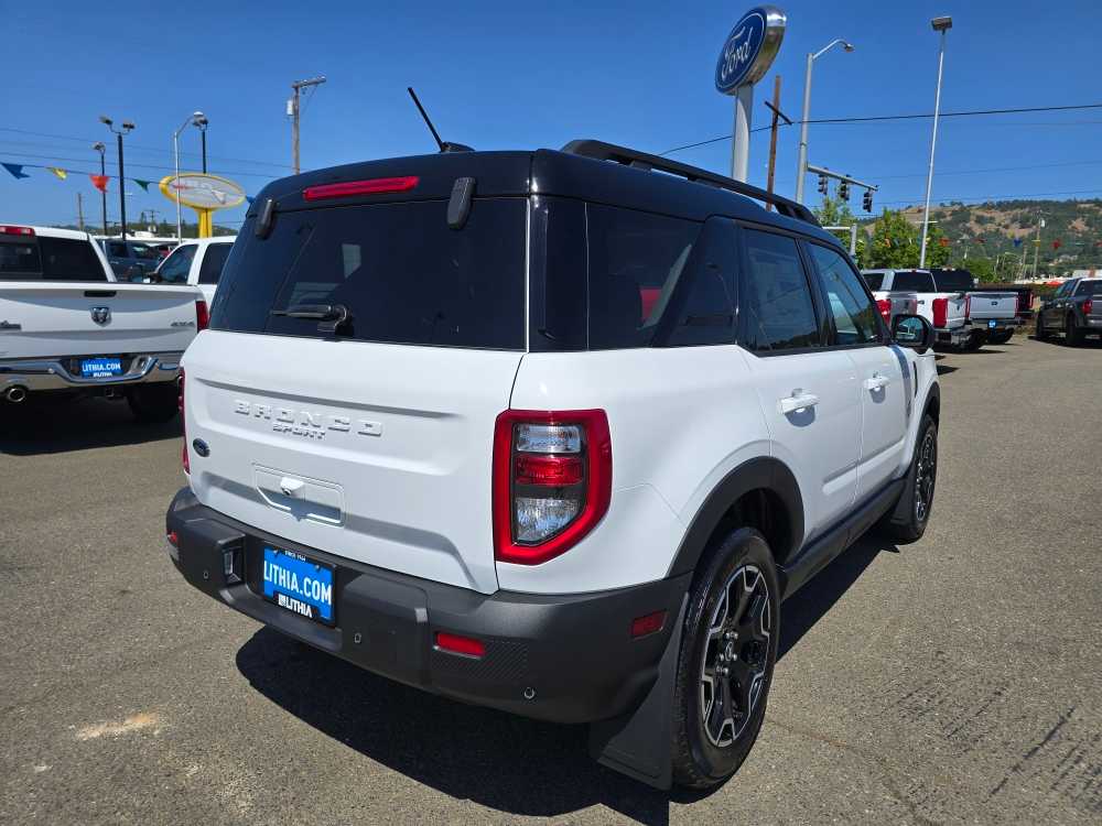 Thumbnail: 2025 Ford Bronco Sport - 5