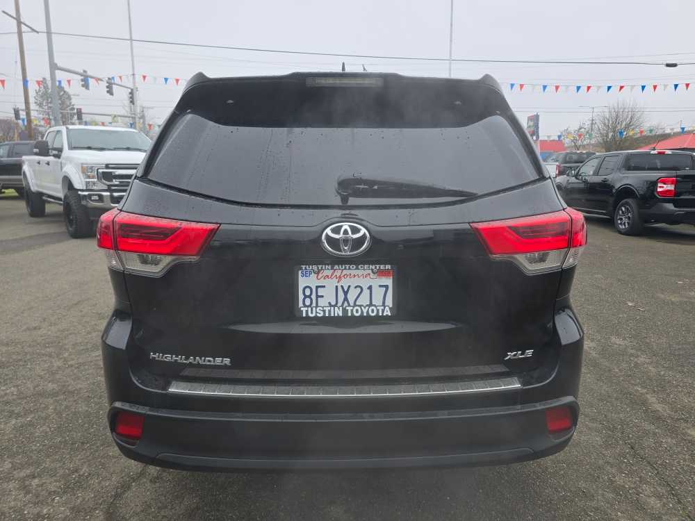 Thumbnail: 2018 Toyota Highlander - 4