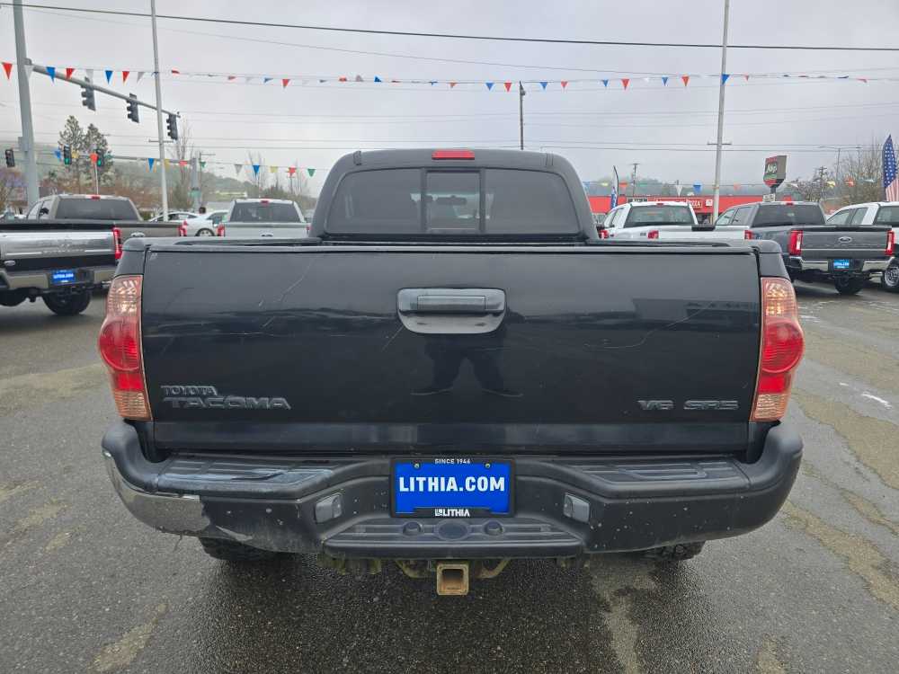 Thumbnail: 2006 Toyota Tacoma - 4