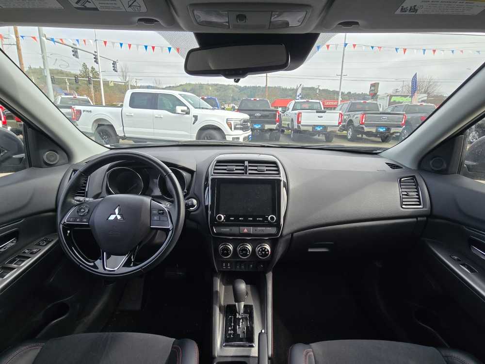 Thumbnail: 2024 Mitsubishi Outlander Sport - 15