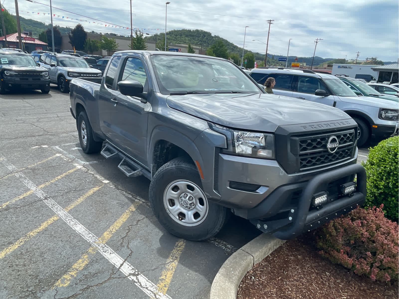 Thumbnail: 2022 Nissan Frontier - 2