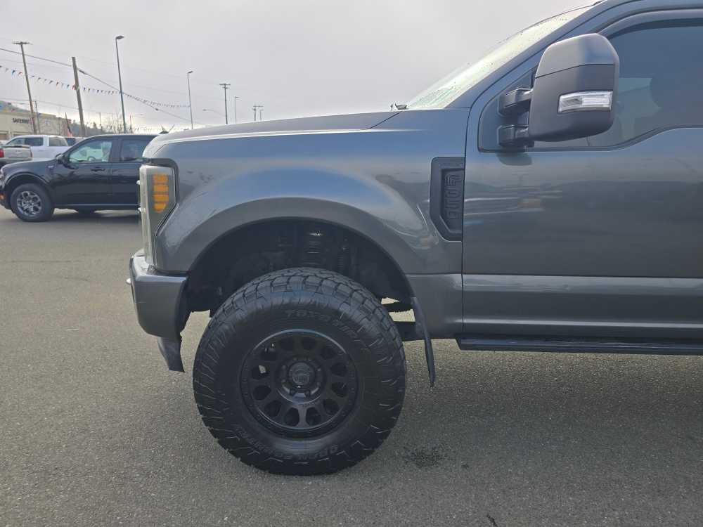 Thumbnail: 2018 Ford F-350 - 18