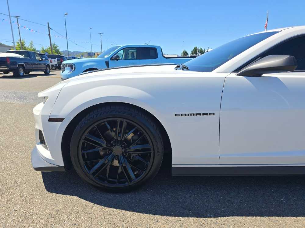 Thumbnail: 2015 Chevrolet Camaro - 6