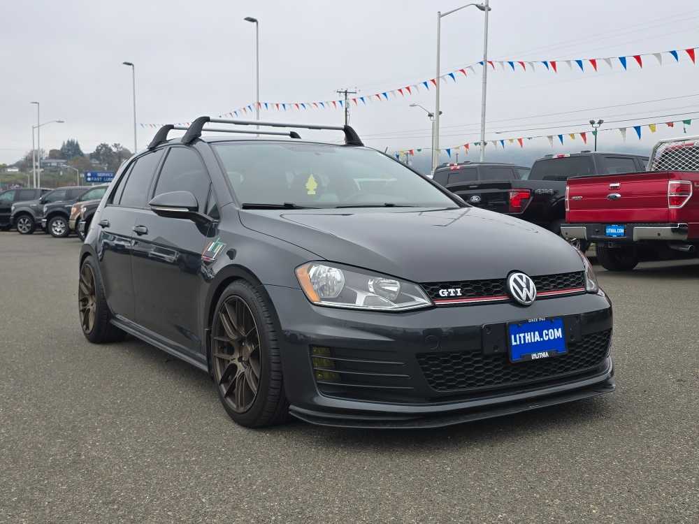 Thumbnail: 2016 Volkswagen Golf - 7