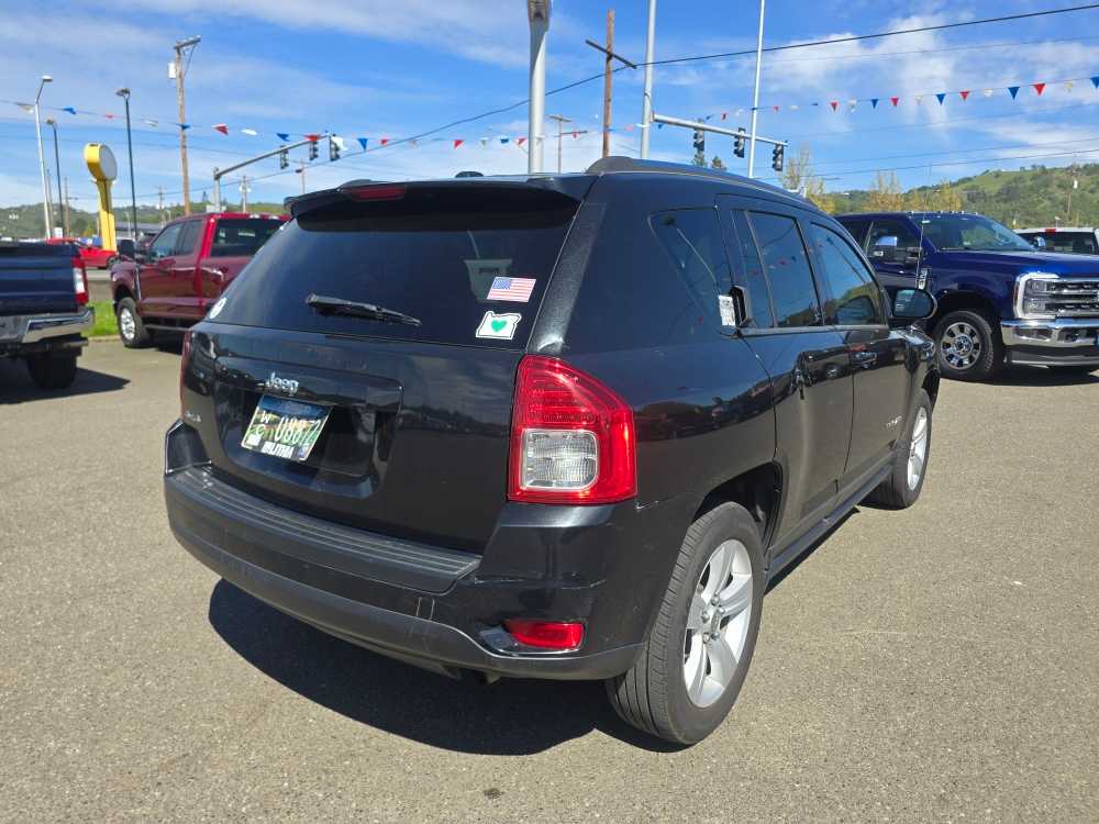 Thumbnail: 2011 Jeep Compass - 3