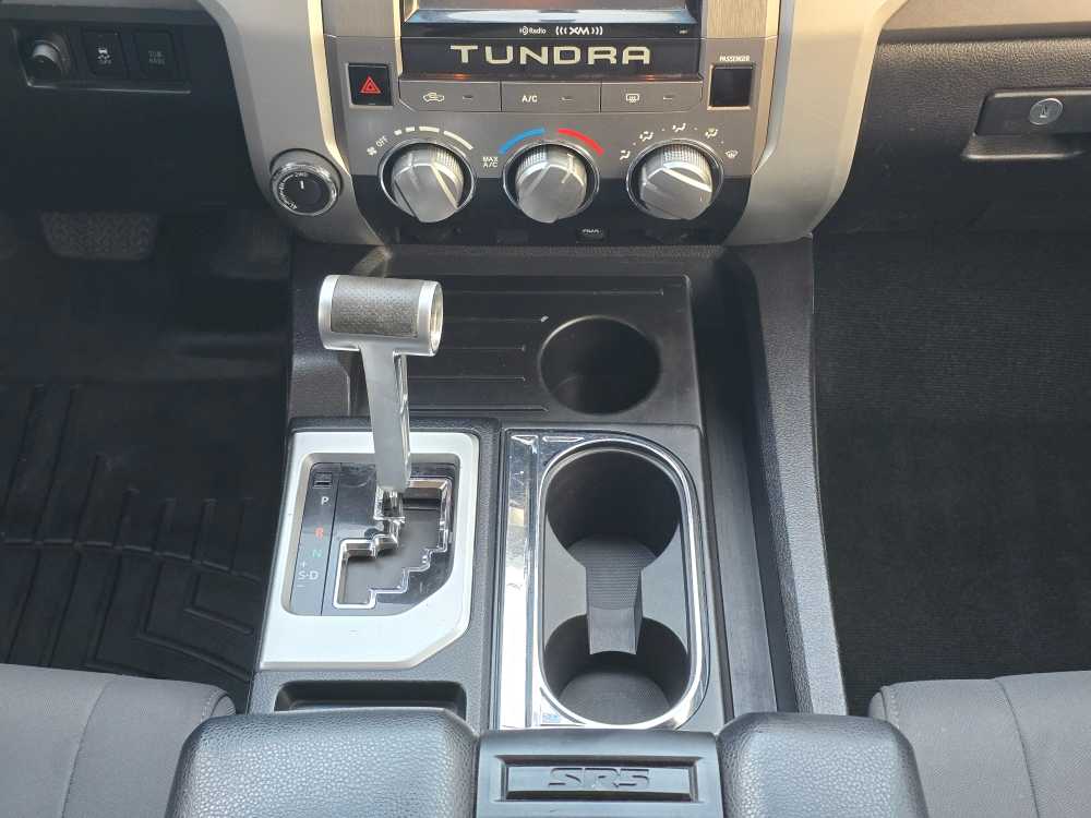 Thumbnail: 2015 Toyota Tundra - 13