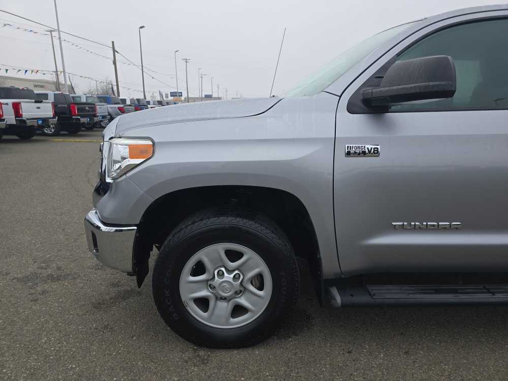 Thumbnail: 2017 Toyota Tundra - 19