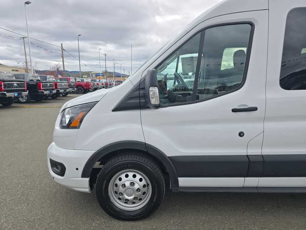 Thumbnail: 2024 Ford Econoline - 19