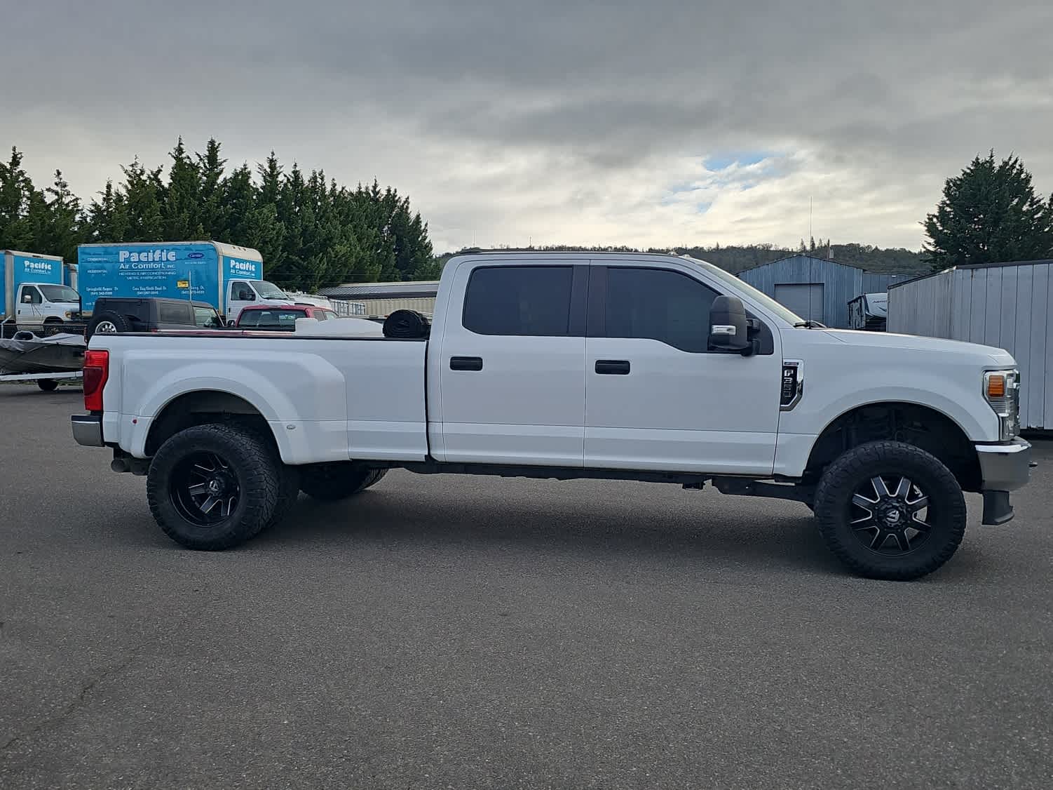 Thumbnail: 2020 Ford F-350 - 6