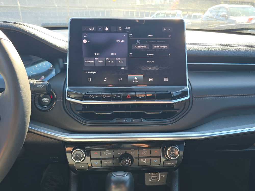 Thumbnail: 2023 Jeep Compass - 12