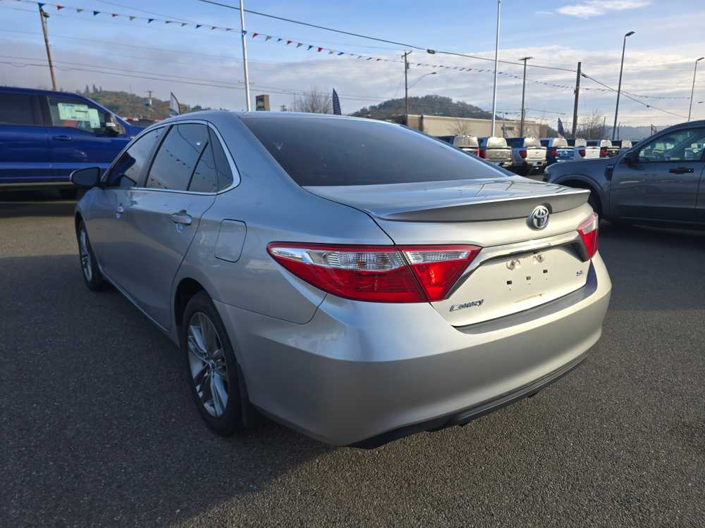 Thumbnail: 2015 Toyota Camry - 3