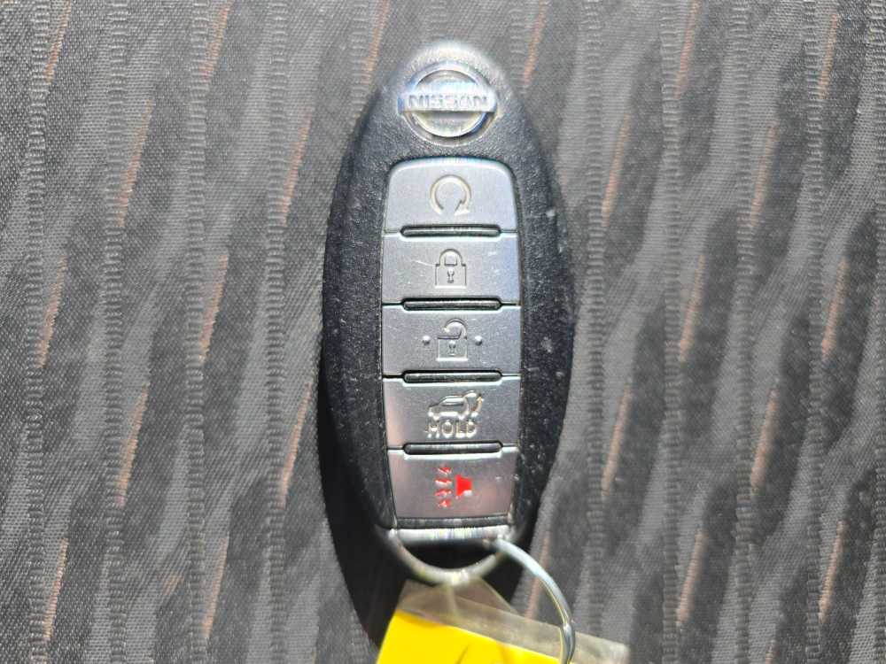 Thumbnail: 2017 Nissan Rogue - 21