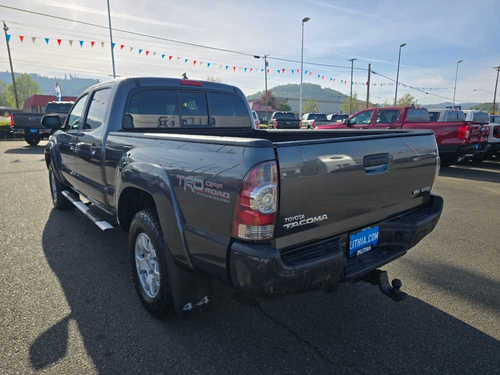 Thumbnail: 2015 Toyota Tacoma - 3