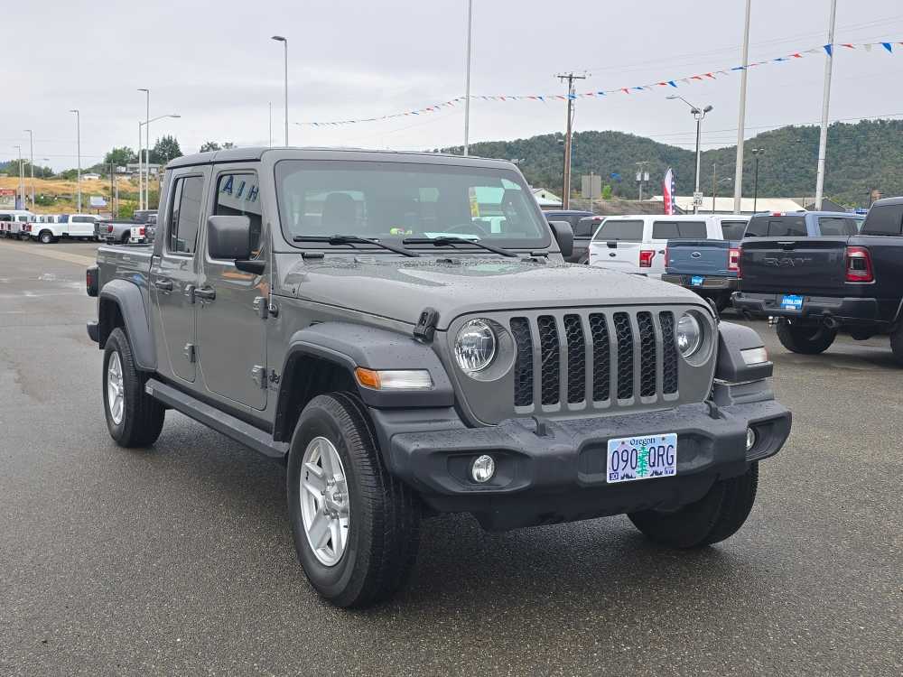 Thumbnail: 2020 Jeep Gladiator - 4
