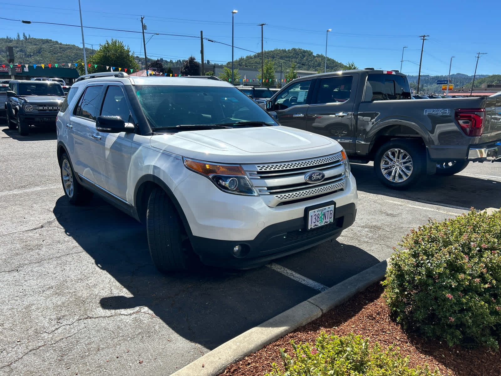 Thumbnail: 2015 Ford Explorer - 4