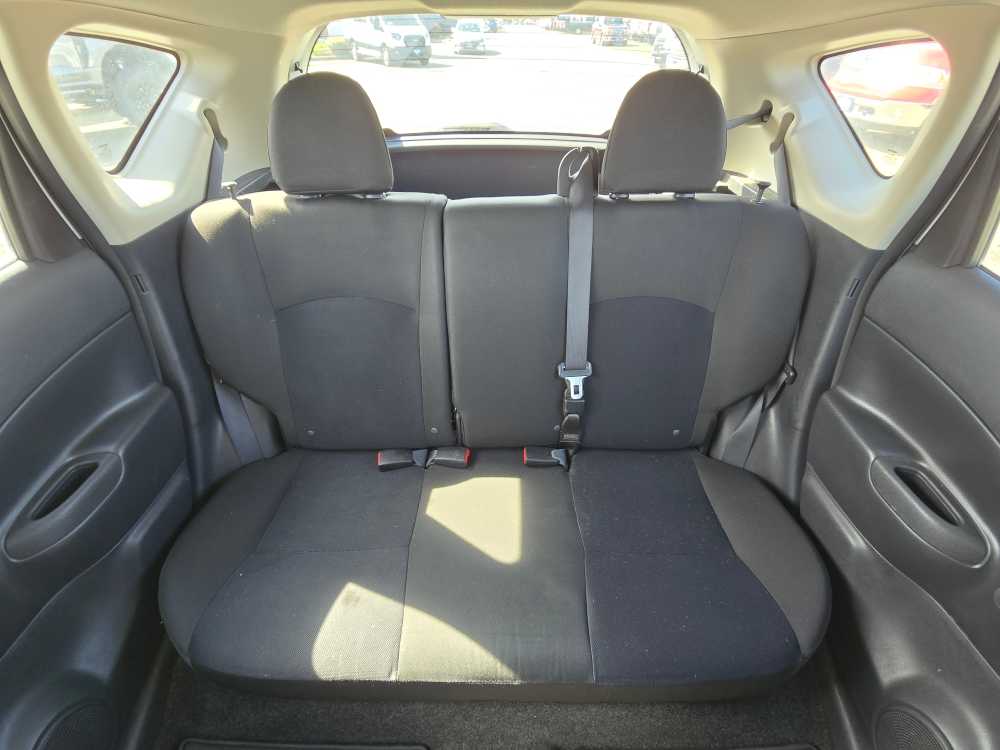 Thumbnail: 2016 Nissan Versa Note - 18