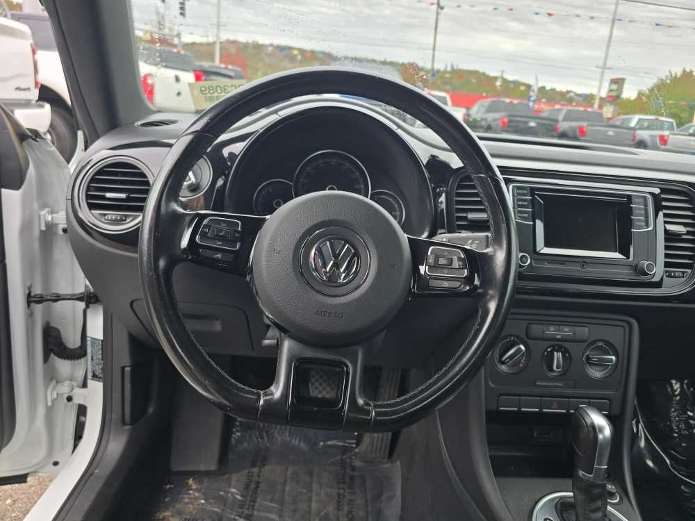 Thumbnail: 2017 Volkswagen Beetle - 12
