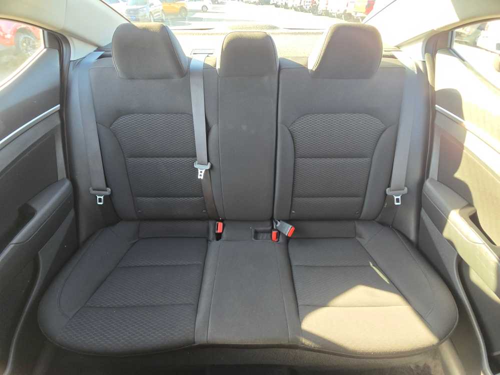 Thumbnail: 2020 Hyundai Elantra - 17