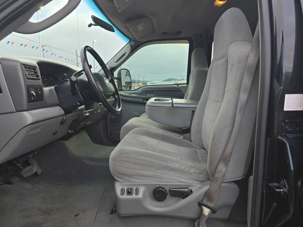 Thumbnail: 2004 Ford F-350 - 9